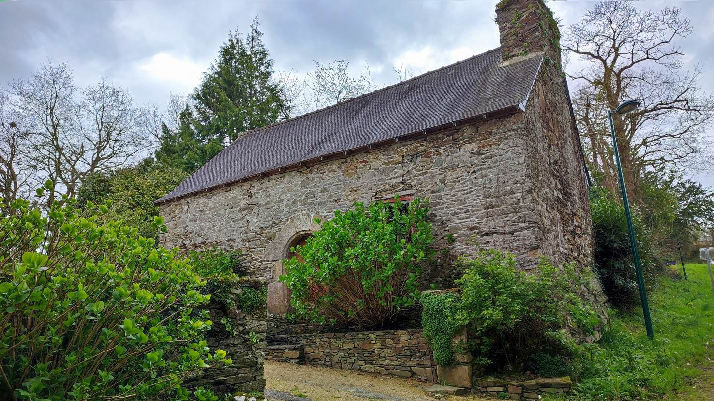 Construite en 1687 - L'un des témoins de l'histoire de Pont Ménou